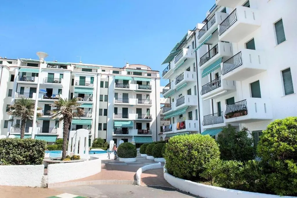 Residence Palmar -Solo Per Famiglie -Walterigato Apartments Lido di Jesolo